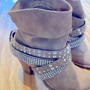 Not Rated Brand from Buckle word a few times, still lots of life